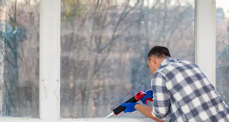Quality Sliding Shower Door Repair for Closing Issues in Holiday, FL